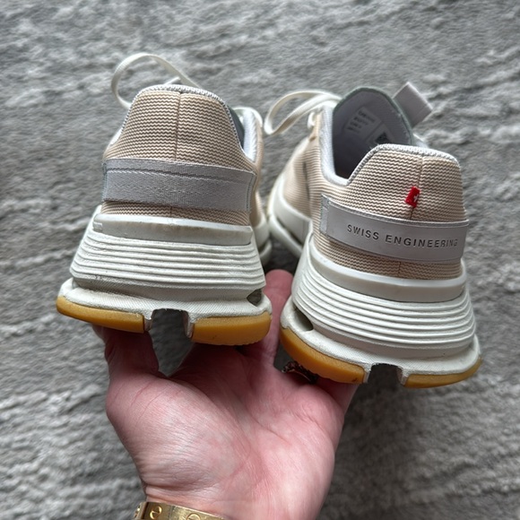 On Cloudswift Running Sneaker 6.5 - Picture 11 of 14